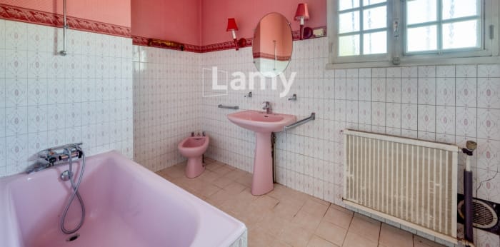 Image 12 sur 24 - Maison/villa  ·  Vente · Libourne (33500) · 6 pièces · 152m²
