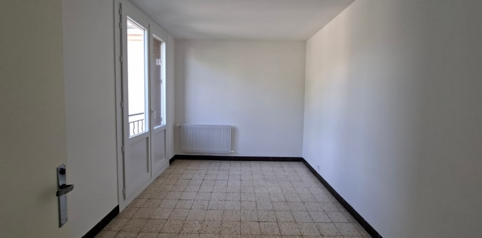 Image 6 sur 10 - Appartement  ·  Vente · Sisteron (04200) · 3 pièces · 58m²