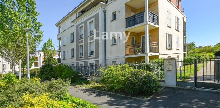 Image 1 sur 16 - Appartement  ·  Vente · Orleans (45000) · 3 pièces · 62m²