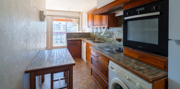 Image 8 sur 13 - Appartement  ·  Vente · Marseille (13005) · 3 pièces · 86m²