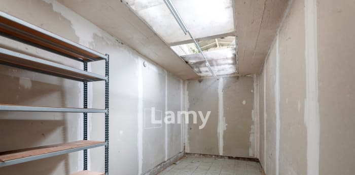 Image 5 sur 8 - Local  ·  Vente · Breuillet (91650) · 230m²