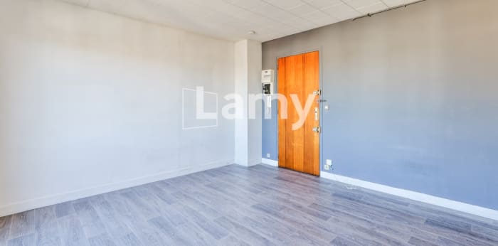 Image 8 sur 10 - Appartement  ·  Vente · Poissy (78300) · 27m²
