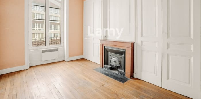 Image 2 sur 8 - Appartement  ·  Vente · Villeurbanne (69100) · 1 pièce · 37m²