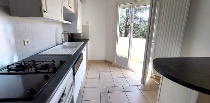 Image 4 sur 10 - Appartement  ·  Vente · Chalon Sur Saone (71100) · 5 pièces · 103m²