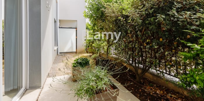 Image 1 sur 13 - Appartement  ·  Vente · Les Sables D Olonne (85340) · 2 pièces · 45m²