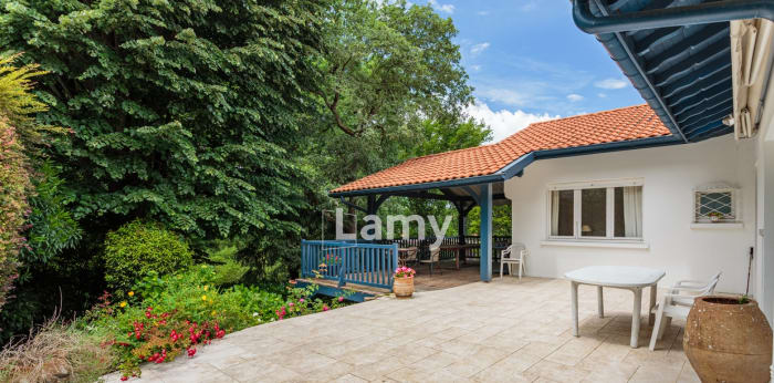 Image 6 sur 12 - Maison/villa  ·  Vente · Anglet (64600) · 5 pièces · 143m²