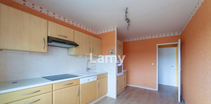 Image 2 sur 6 - Appartement  ·  Vente · Besancon (25000) · 4 pièces · 82m²
