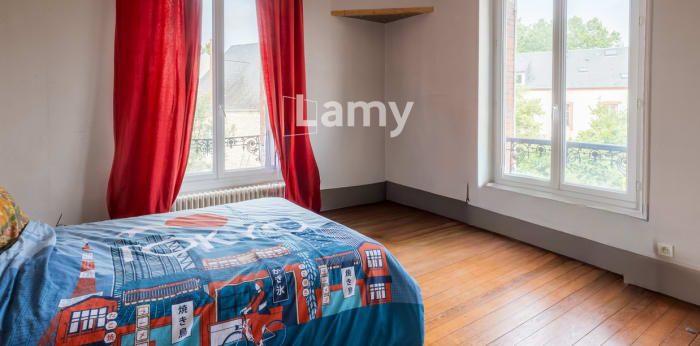 Image 9 sur 15 - Maison/villa  ·  Vente · Montargis (45200) · 8 pièces · 173m²