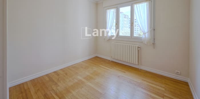 Image 5 sur 14 - Appartement  ·  Vente · 2 Rue Du Rachais (38240) · 5 pièces · 101m²