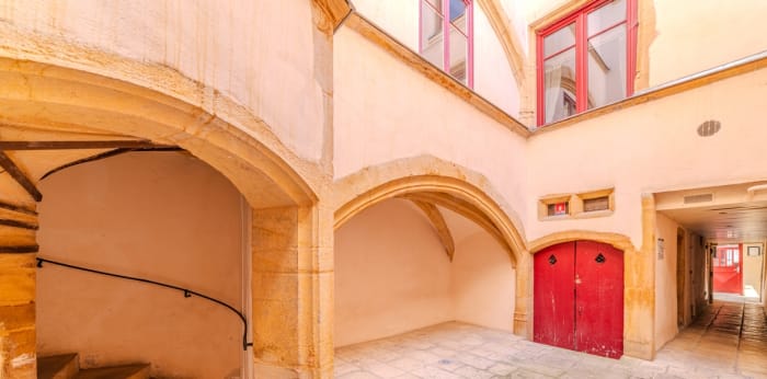 Image 2 sur 10 - Appartement  ·  Vente · Villefranche Sur Saone (69400) · 2 pièces · 52m²