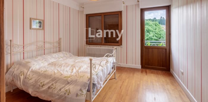 Image 6 sur 13 - Maison/villa  ·  Vente · Fesches Le Chatel (25490) · 5 pièces · 102m²