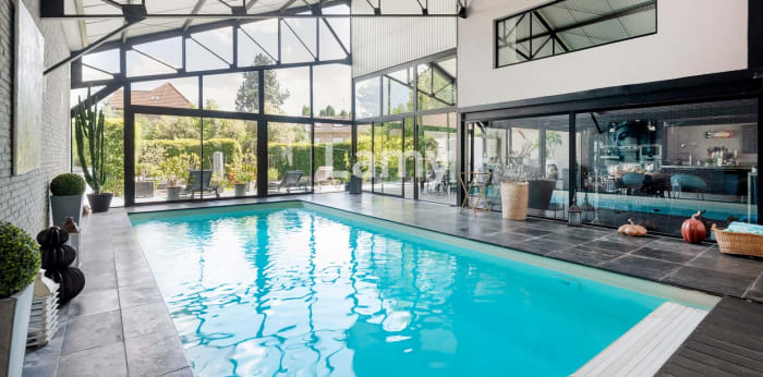 Image 10 sur 30 - Maison/villa  ·  Vente · Corbeil Essonnes (91100) · 10 pièces · 650m²
