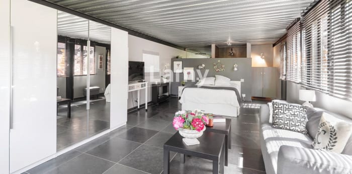 Image 27 sur 30 - Maison/villa  ·  Vente · Corbeil Essonnes (91100) · 10 pièces · 650m²