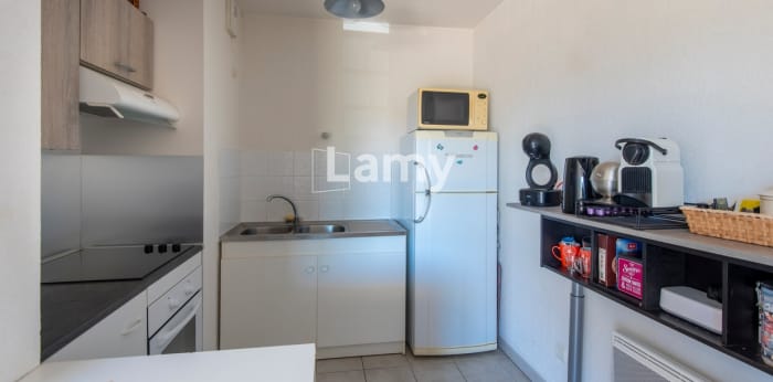 Image 6 sur 23 - Appartement  ·  Vente · St Martin De Crau (13310) · 2 pièces · 41m²