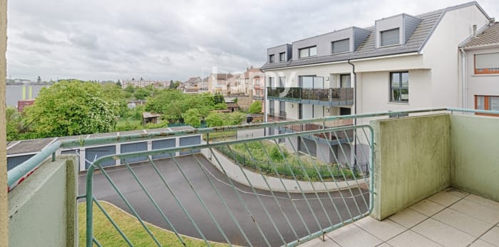 Image 1 sur 10 - Appartement  ·  Vente · Mondelange (57300) · 5 pièces · 79m²