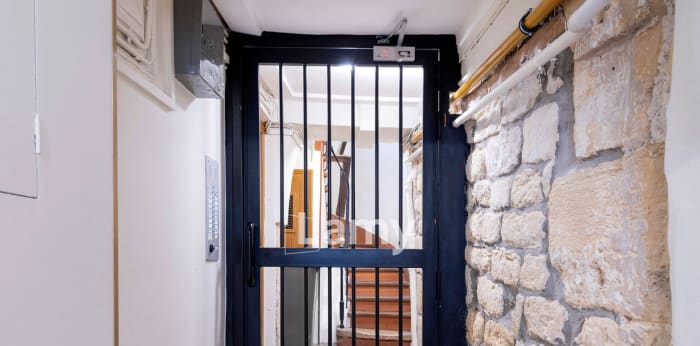 Image 8 sur 10 - Appartement  ·  Vente · Paris (75002) · 1 pièce · 11m²