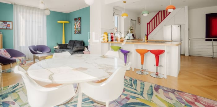 Image 4 sur 10 - Maison/villa  ·  Vente · Villeurbanne (69100) · 5 pièces · 136m²