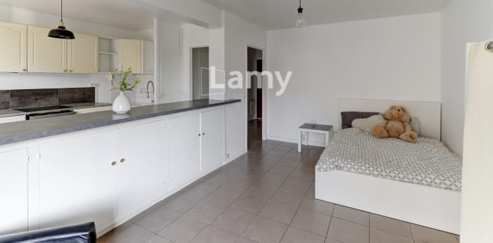 Image 4 sur 11 - Appartement  ·  Vente · Clermont Ferrand (63000) · 1 pièce · 38m²