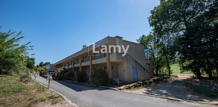 Image 10 sur 17 - Appartement  ·  Vente · Biot (06410) · 1 pièce · 27m²
