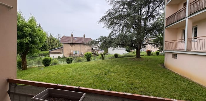 Image 2 sur 11 - Appartement  ·  Vente · Besancon (25000) · 5 pièces · 97m²
