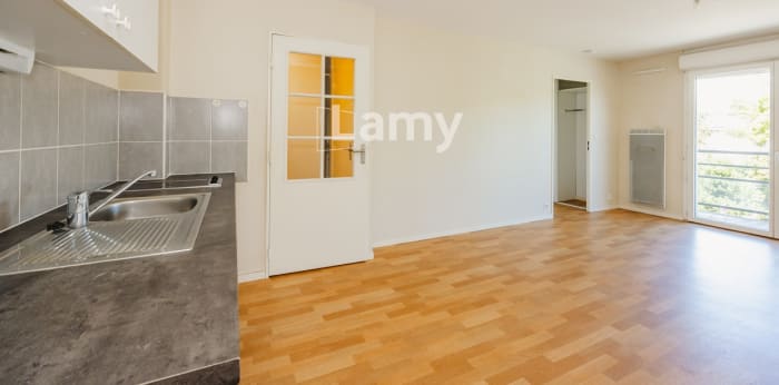 Image 5 sur 8 - Appartement  ·  Vente · Rennes (35000) · 2 pièces · 42m²