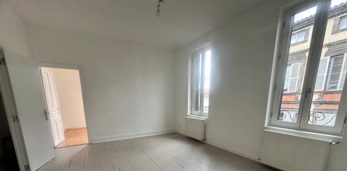 Image 2 sur 6 - Appartement  ·  Vente · Clermont Ferrand (63100) · 2 pièces · 41m²