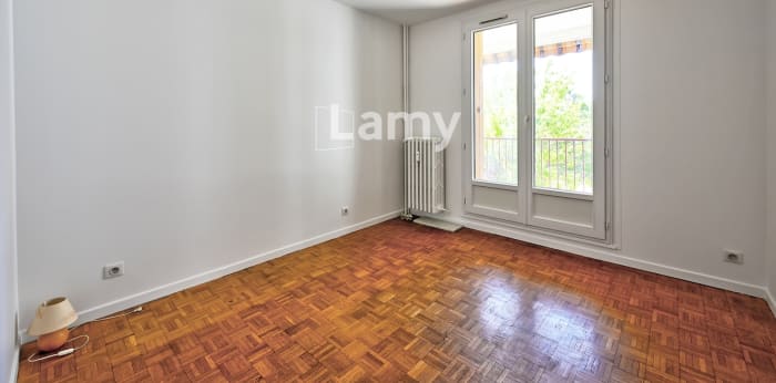 Image 9 sur 13 - Appartement  ·  Vente · Rueil Malmaison (92500) · 3 pièces · 65m²