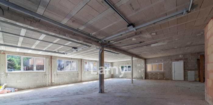 Image 8 sur 8 - Local  ·  Vente · Beure (25720) · 156m²