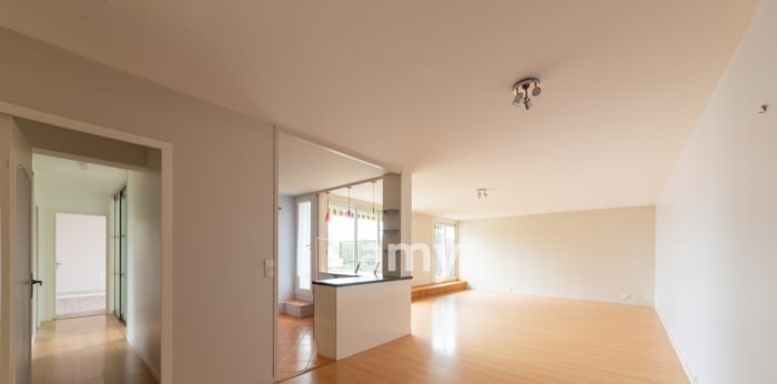 Image 2 sur 14 - Appartement  ·  Vente · Angouleme (16000) · 5 pièces · 100m²