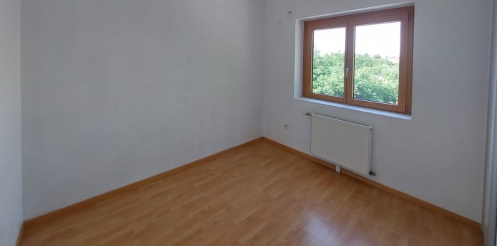 Image 8 sur 9 - Maison/villa  ·  Vente · Chalon Sur Saone (71100) · 5 pièces · 110m²