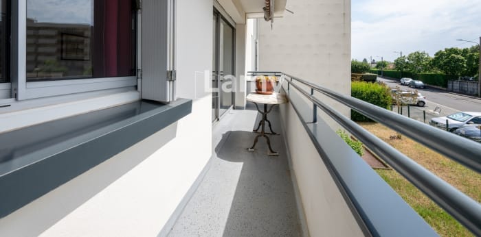 Image 2 sur 8 - Appartement  ·  Vente · Merignac (33700) · 4 pièces · 71m²