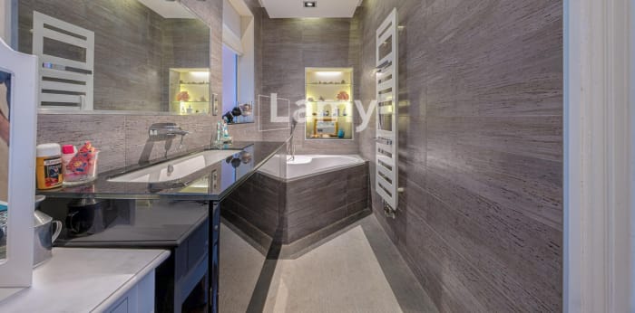 Image 10 sur 11 - Appartement  ·  Vente · Aix Les Bains (73100) · 6 pièces · 187m²