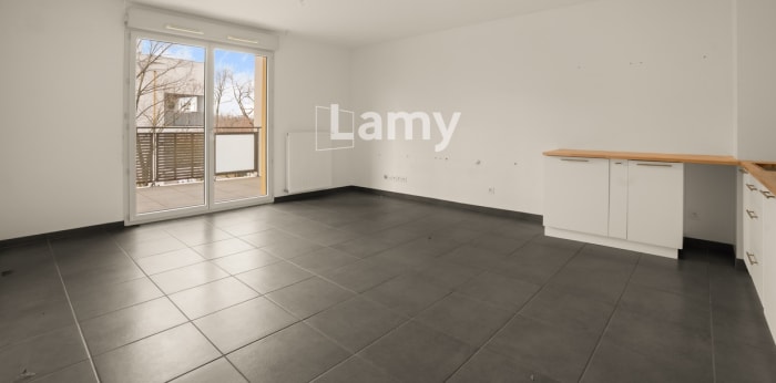 Image 3 sur 10 - Appartement  ·  Vente · St Priest (69800) · 3 pièces · 64m²