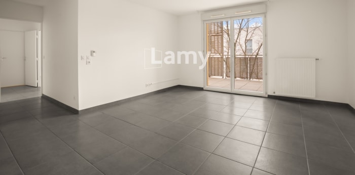 Image 2 sur 10 - Appartement  ·  Vente · St Priest (69800) · 3 pièces · 64m²