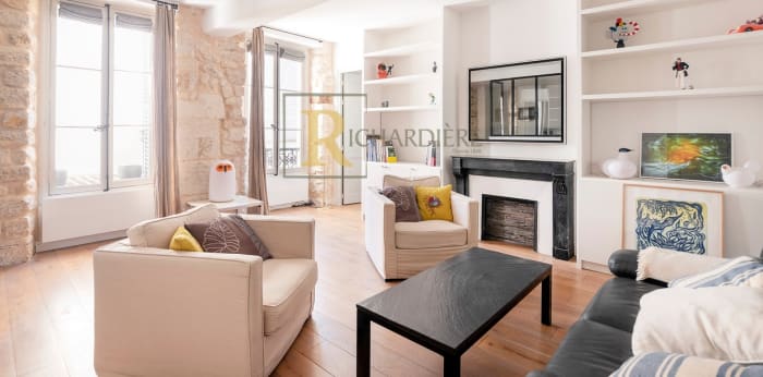 Image 2 sur 13 - Appartement  ·  Vente · Paris (75007) · 2 pièces · 49m²