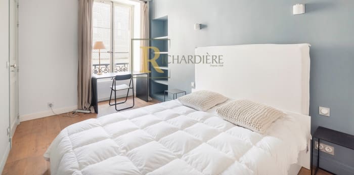 Image 8 sur 13 - Appartement  ·  Vente · Paris (75007) · 2 pièces · 49m²
