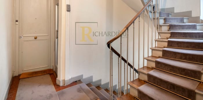 Image 12 sur 13 - Appartement  ·  Vente · Paris (75007) · 2 pièces · 49m²
