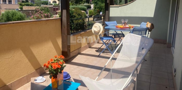 Image 7 sur 13 - Appartement  ·  Vente · Cavalaire Sur Mer (83240) · 3 pièces · 44m²