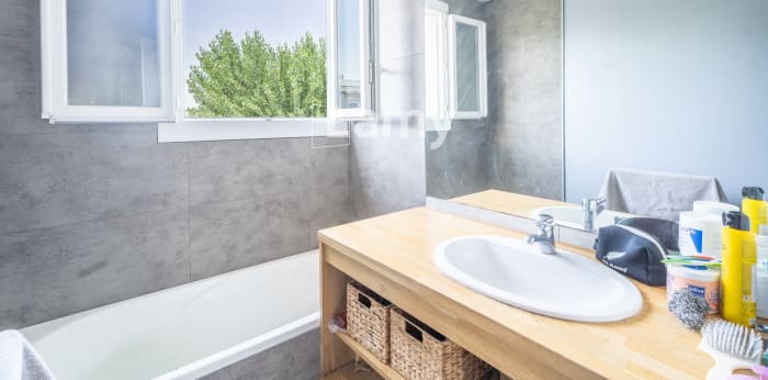 Image 6 sur 10 - Appartement  ·  Vente · Toulouse (31500) · 4 pièces · 81m²