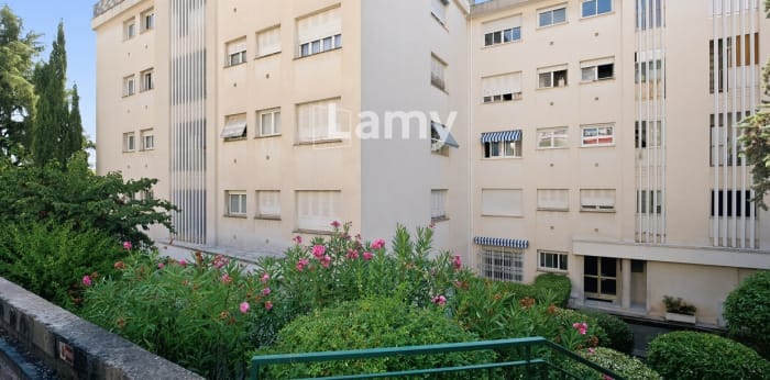 Image 8 sur 8 - Appartement  ·  Vente · Nice (06200) · 2 pièces · 48m²