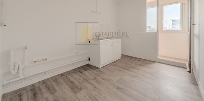 Image 8 sur 14 - Appartement  ·  Vente · Rueil Malmaison (92500) · 4 pièces · 77m²