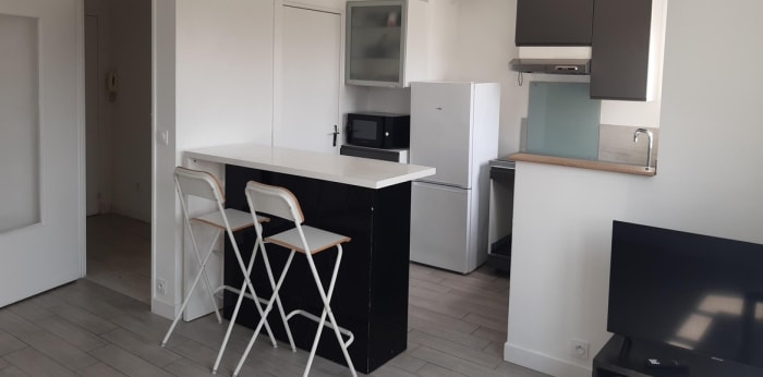 Image 4 sur 12 - Appartement  ·  Vente · Chilly Mazarin (91380) · 2 pièces · 42m²