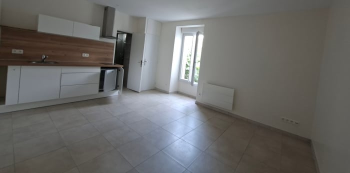 Image 3 sur 9 - Immeuble  ·  Vente · Angers (49000) · 142m²