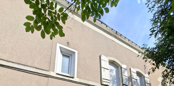 Image 1 sur 9 - Immeuble  ·  Vente · Angers (49000) · 142m²
