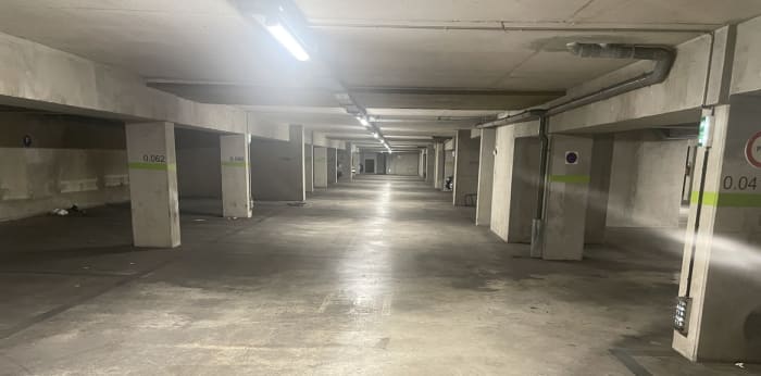 Image 2 sur 4 - Parking/box  ·  Vente · Marseille 05 (13005) · 15m²