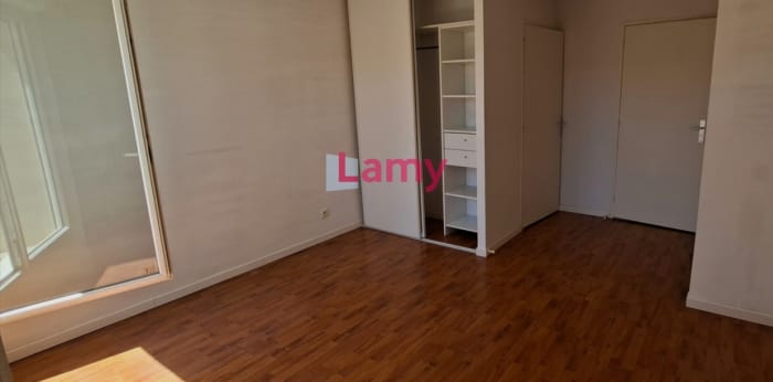 Image 5 sur 5 - Appartement  ·  Vente · Libourne (33500) · 2 pièces · 41m²