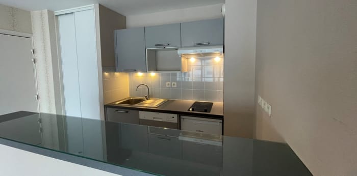 Image 3 sur 4 - Appartement  ·  Vente · St Malo (35400) · 2 pièces · 42m²