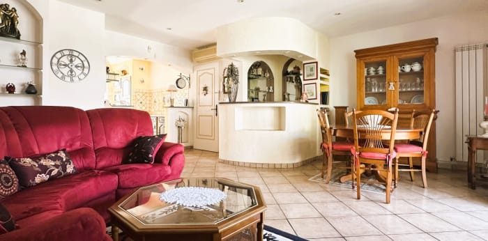 Image 2 sur 9 - Appartement  ·  Vente · La Seyne Sur Mer (83500) · 70m²