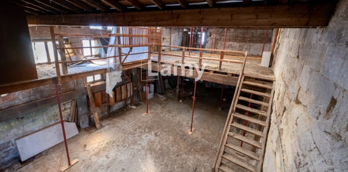 Image 7 sur 7 - Bureaux  ·  Vente · Libourne (33500) · 6 pièces · 281m²