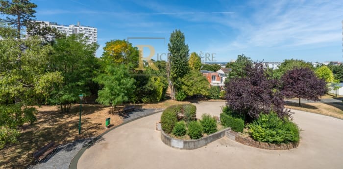 Image 15 sur 15 - Appartement  ·  Vente · Rueil Malmaison (92500) · 4 pièces · 73m²